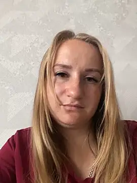 Snapshot of Emilia_kis chatting on June 12, 2026, 10:46 am Emilia kis online show from June 12, 2026, 10:46 am