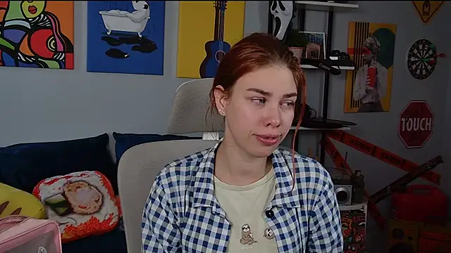 Snapshot of SeraphineDuskryn chatting on July 20, 2026, 8:11 am SeraphineDuskryn online show from July 20, 2026, 8:11 am