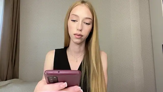 TraceyHowey online show from July 28, 2026, 12:48 pm