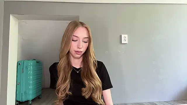 TraceyHowey online show from June 24, 2026, 9:41 am