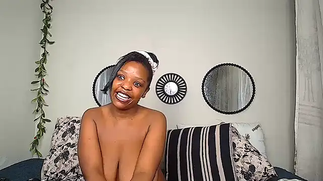 FreakyNubian online show from July 25, 2026, 4:24 pm