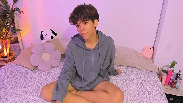 Snapshot of Samy_Twink chatting on June 21, 2026, 3:23 am Samy Twink online show from June 21, 2026, 3:23 am