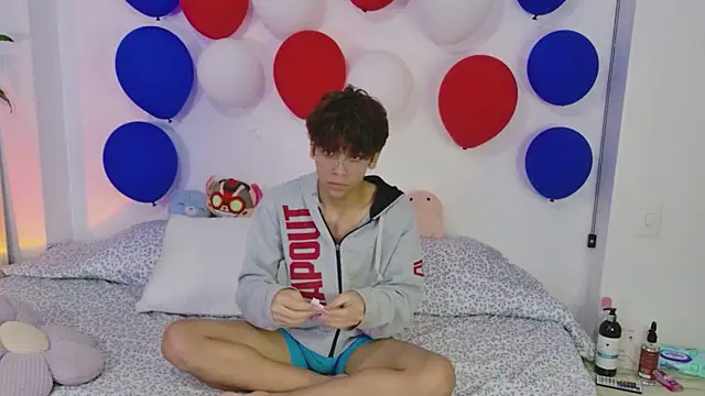 Snapshot of Samy_Twink chatting on July 6, 2026, 3:13 am Samy Twink online show from July 6, 2026, 3:13 am
