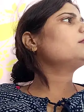 Snapshot of Missridhi chatting on July 11, 2026, 1:22 pm Missridhi online show from July 11, 2026, 1:22 pm