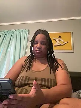 Snapshot of Black_Pearl70 chatting on June 22, 2026, 8:17 pm Black Pearl70 online show from June 22, 2026, 8:17 pm