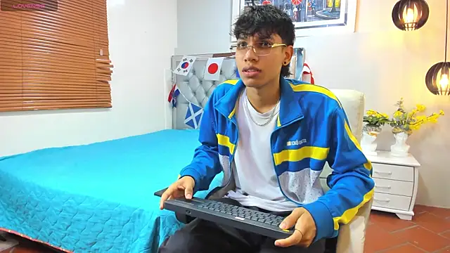 Jake Falcon online show from June 25, 2026, 11:26 am