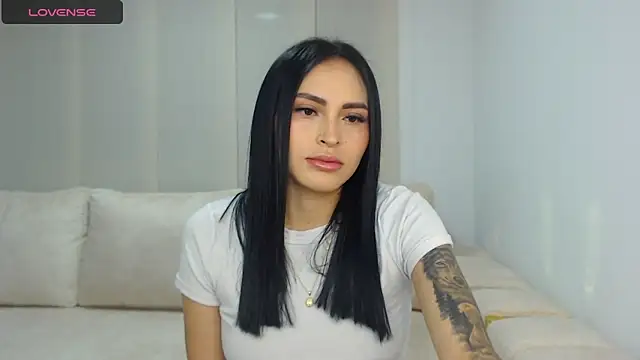 linda-es online show from June 21, 2026, 12:38 am