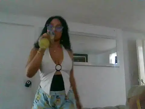 Snapshot of vera_077 chatting on June 17, 2026, 8:41 pm vera 077 online show from June 17, 2026, 8:41 pm