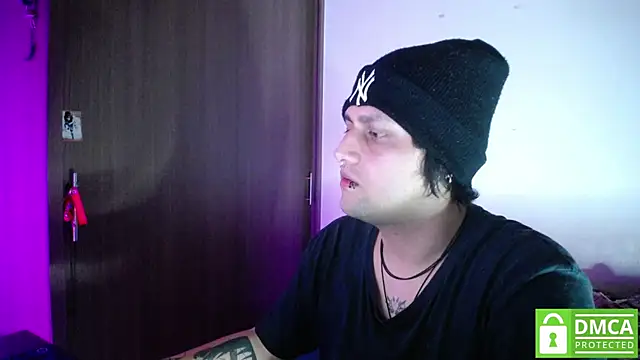 Snapshot of Greg_leach chatting on July 23, 2026, 3:04 am Greg leach online show from July 23, 2026, 3:04 am