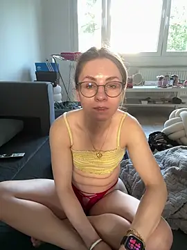 Snapshot of Isabella_honey chatting on June 20, 2026, 5:40 pm Isabella honey online show from June 20, 2026, 5:40 pm
