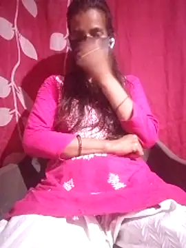 Snapshot of Desi_madamm chatting on June 20, 2026, 10:09 am Desi madamm online show from June 20, 2026, 10:09 am
