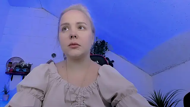 Snapshot of stellawatts chatting on July 21, 2026, 12:06 pm stellawatts online show from July 21, 2026, 12:06 pm