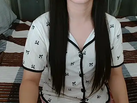 Snapshot of xsavanah01 chatting on July 12, 2026, 7:42 am xsavanah01 online show from July 12, 2026, 7:42 am