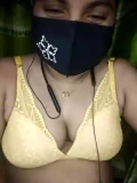 Snapshot of Khosi_Moni chatting on June 20, 2026, 2:00 pm Khosi Moni online show from June 20, 2026, 2:00 pm