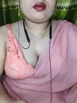 Snapshot of Khosi_Moni chatting on August 2, 2026, 8:39 pm Khosi Moni online show from August 2, 2026, 8:39 pm