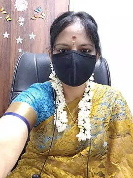 Snapshot of Tamil_white_beauty chatting on August 2, 2026, 5:21 pm Tamil white beauty online show from August 2, 2026, 5:21 pm