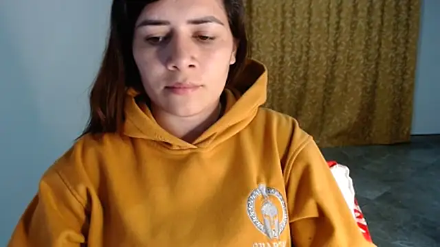 Luna zoe online show from August 2, 2026, 1:37 am