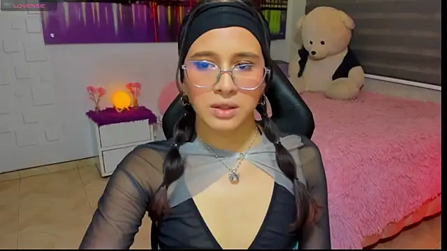 Snapshot of kumikoxxx chatting on June 23, 2026, 4:54 am kumikoxxx online show from June 23, 2026, 4:54 am