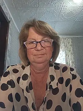MilashkaCutie50 online show from August 4, 2026, 4:06 am