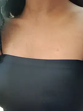 Snapshot of kavita_45 chatting on July 9, 2026, 8:37 am kavita 45 online show from July 9, 2026, 8:37 am