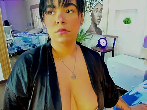 Snapshot of Vivi_Wollds chatting on June 15, 2026, 4:12 am Vivi Wollds online show from June 15, 2026, 4:12 am