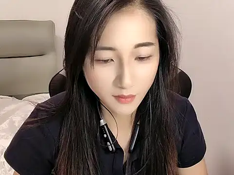 Snapshot of Qianqian-666 chatting on June 23, 2026, 12:36 pm Qianqian-666 online show from June 23, 2026, 12:36 pm