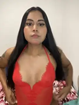 Snapshot of Luisamorena chatting on July 21, 2026, 9:27 pm Luisamorena online show from July 21, 2026, 9:27 pm