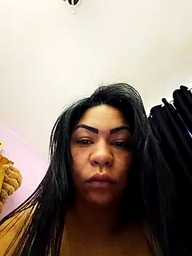Snapshot of _Ana_paula_ chatting on August 5, 2026, 8:14 pm Ana paula online show from August 5, 2026, 8:14 pm