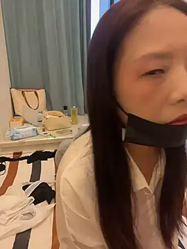 Snapshot of wwang_0604 chatting on June 15, 2026, 11:04 pm wwang 0604 online show from June 15, 2026, 11:04 pm