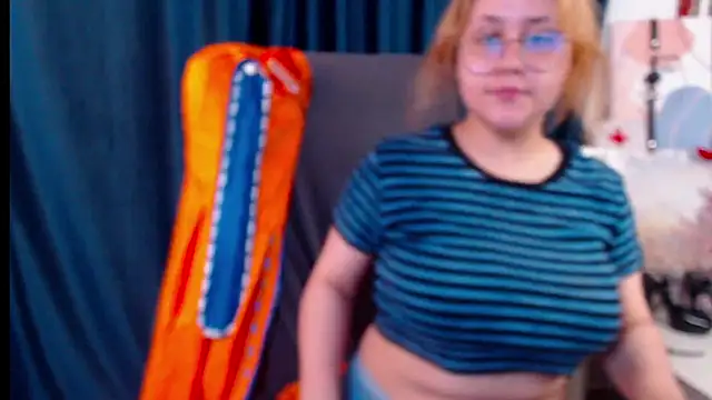 Snapshot of Judith_hypnosiss chatting on June 29, 2026, 6:07 pm Judith hypnosiss online show from June 29, 2026, 6:07 pm