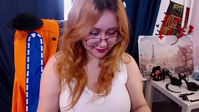 Snapshot of Judith_hypnosiss chatting on July 4, 2026, 5:14 am Judith hypnosiss online show from July 4, 2026, 5:14 am