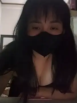 Snapshot of Lyh_sexy chatting on July 24, 2026, 4:03 pm Lyh sexy online show from July 24, 2026, 4:03 pm