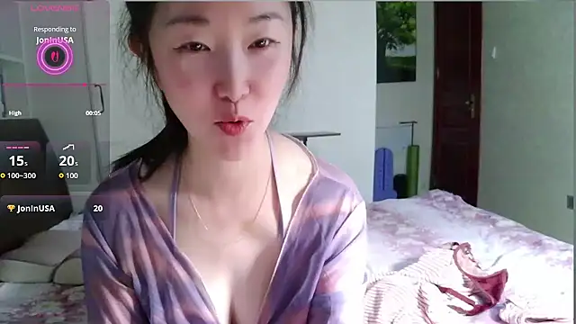 Snapshot of Daisy-B3 chatting on July 16, 2026, 1:35 am Daisy-B3 online show from July 16, 2026, 1:35 am