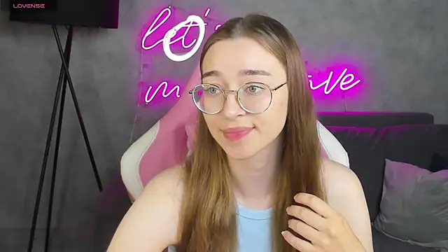 Snapshot of Lucy_Green chatting on June 28, 2026, 1:01 am Lucy Green online show from June 28, 2026, 1:01 am