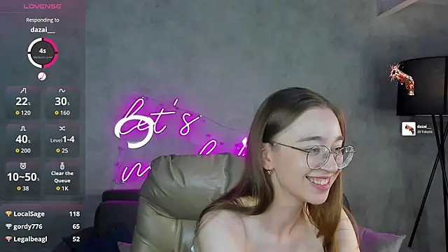 Snapshot of Lucy_Green chatting on August 9, 2026, 3:23 am Lucy Green online show from August 9, 2026, 3:23 am