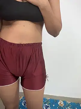 Snapshot of Kyaara_sexy6 chatting on July 18, 2026, 9:40 am Kyaara sexy6 online show from July 18, 2026, 9:40 am