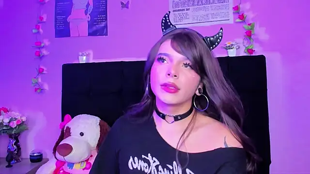 Makii XOXO online show from July 14, 2026, 7:09 pm
