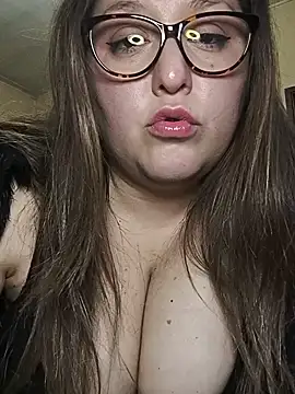 Snapshot of solcurvytriplxx chatting on July 21, 2026, 1:19 am solcurvytriplxx online show from July 21, 2026, 1:19 am