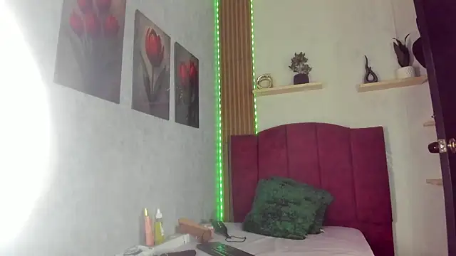Snapshot of Rosse_depp chatting on June 30, 2026, 2:17 pm Rosse depp online show from June 30, 2026, 2:17 pm