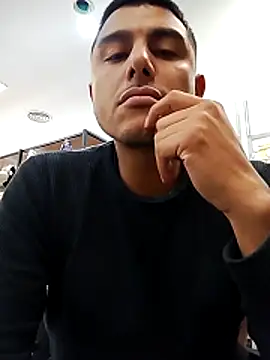 Snapshot of Cristian_es87 chatting on June 16, 2026, 4:40 pm Cristian es87 online show from June 16, 2026, 4:40 pm