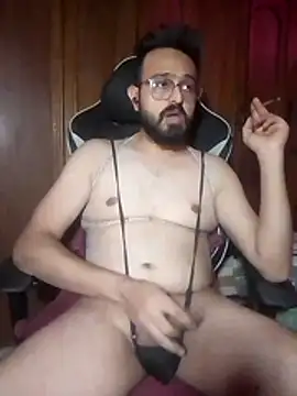 Snapshot of freakkydessi chatting on June 24, 2026, 8:28 pm freakkydessi online show from June 24, 2026, 8:28 pm
