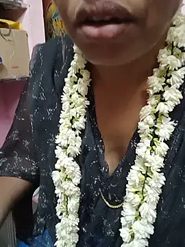 Snapshot of Tamilsexy35 chatting on July 23, 2026, 3:04 am Tamilsexy35 online show from July 23, 2026, 3:04 am