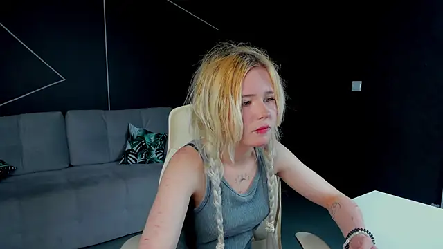 Snapshot of kikipeach chatting on June 29, 2026, 12:16 pm kikipeach online show from June 29, 2026, 12:16 pm