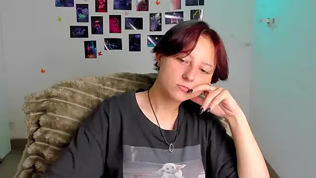 Dilara Kiss  online show from July 15, 2026, 5:14 am