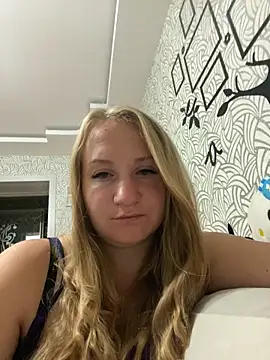 Snapshot of Emilia_ki chatting on June 18, 2026, 8:14 pm Emilia ki online show from June 18, 2026, 8:14 pm
