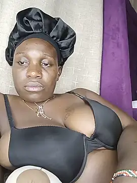 Snapshot of Sexxy_gettty chatting on July 7, 2026, 10:24 pm Sexxy gettty online show from July 7, 2026, 10:24 pm