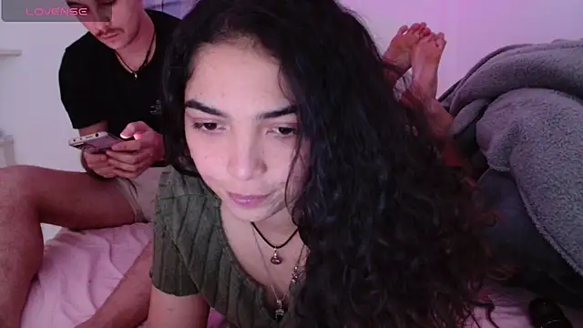 Snapshot of ooluchyferoo chatting on June 18, 2026, 12:31 am ooluchyferoo online show from June 18, 2026, 12:31 am