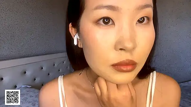 Snapshot of GertrudeJohnson chatting on July 7, 2026, 4:26 am GertrudeJohnson online show from July 7, 2026, 4:26 am