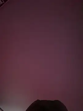 Snapshot of curvy_bat chatting on August 4, 2026, 12:31 pm curvy bat online show from August 4, 2026, 12:31 pm