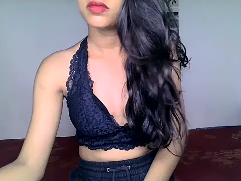 LILY HOTYY online show from July 1, 2026, 7:20 am